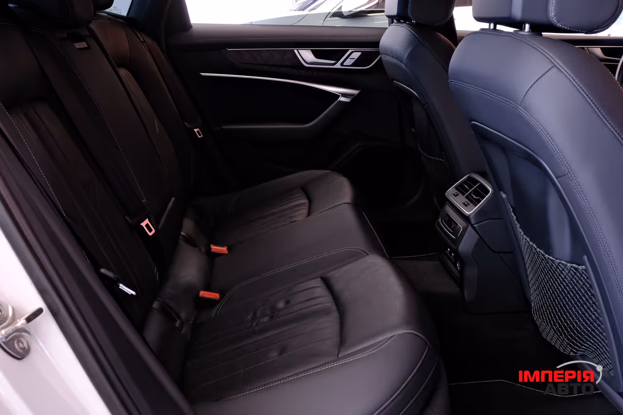 Audi A6 - фото 9