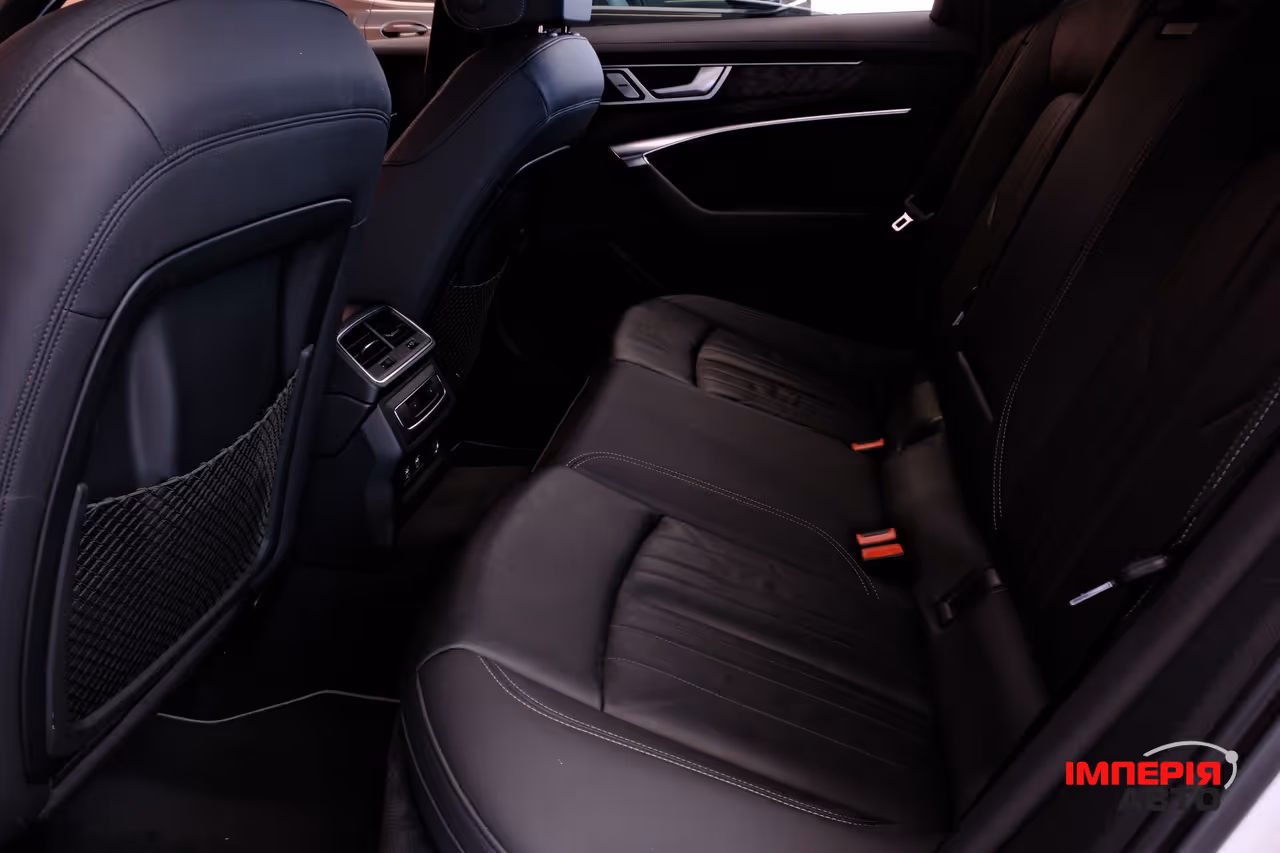 Audi A6 - фото 8