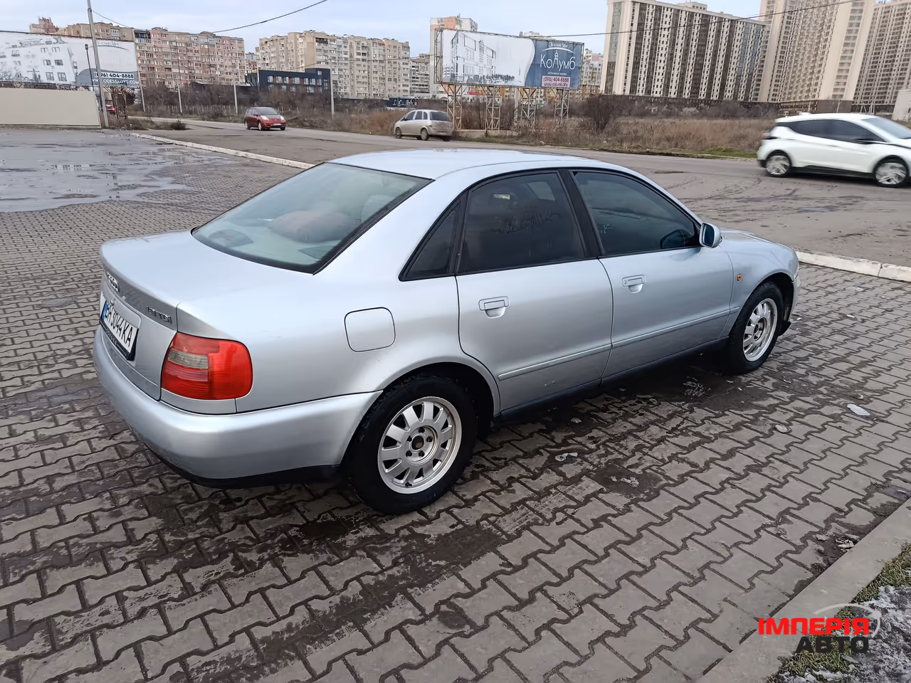Audi A4 - фото 4