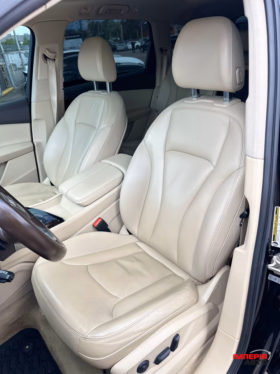 Audi Q7 - фото 9