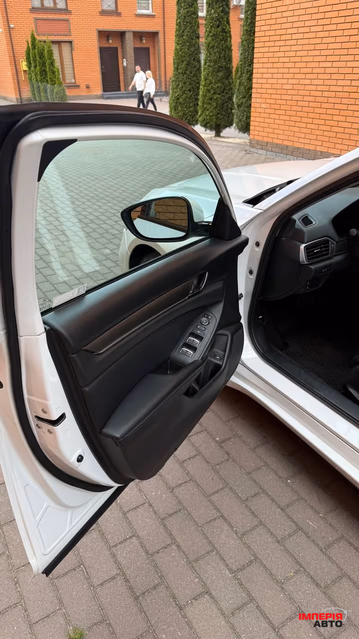 Honda Accord - фото 11