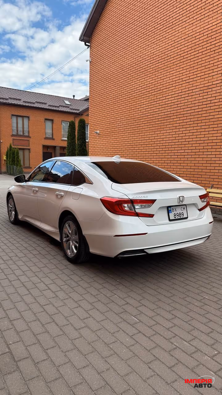 Honda Accord - фото 8