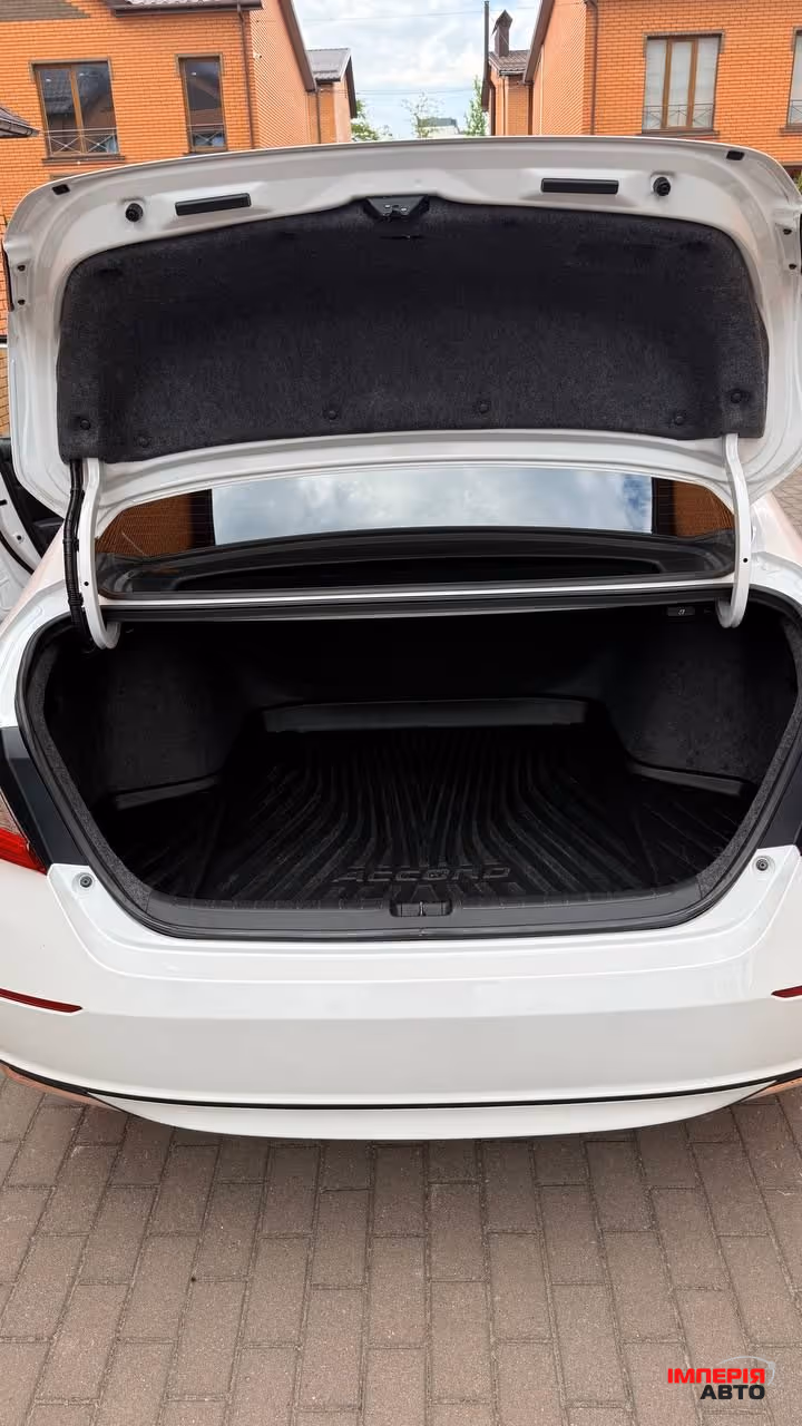 Honda Accord - фото 16
