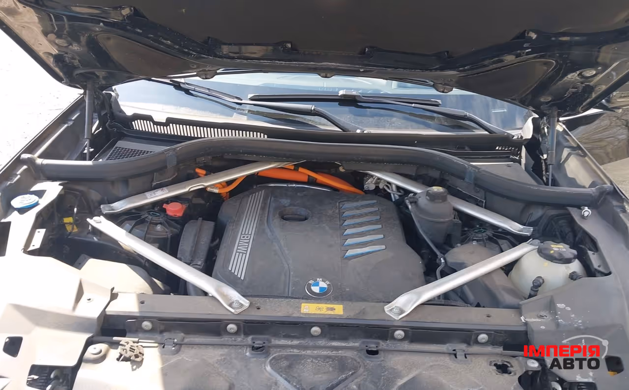 BMW X5 - фото 7