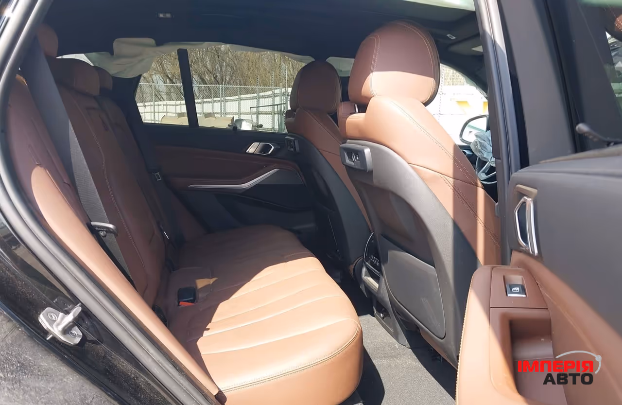 BMW X5 - фото 6
