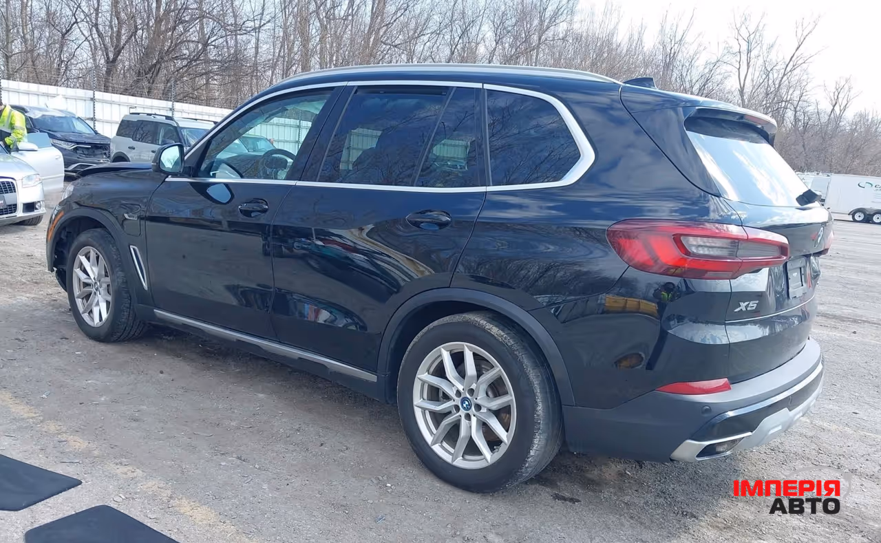 BMW X5 - фото 2
