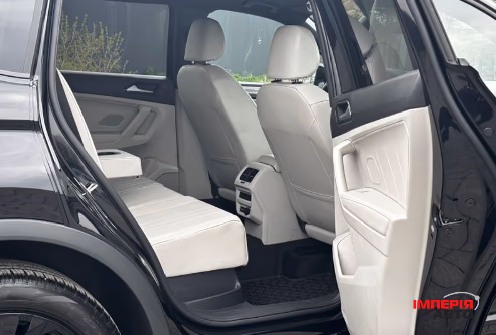Volkswagen Tiguan - фото 8