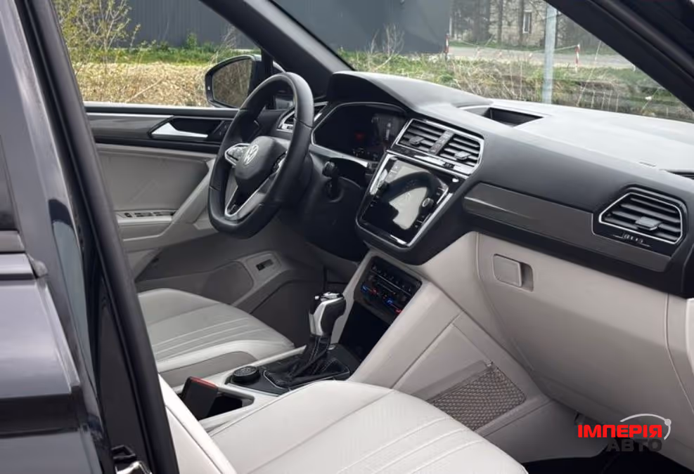 Volkswagen Tiguan - фото 7