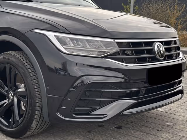 Volkswagen Tiguan - фото 4