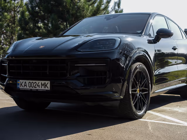Porsche Cayenne - фото 2