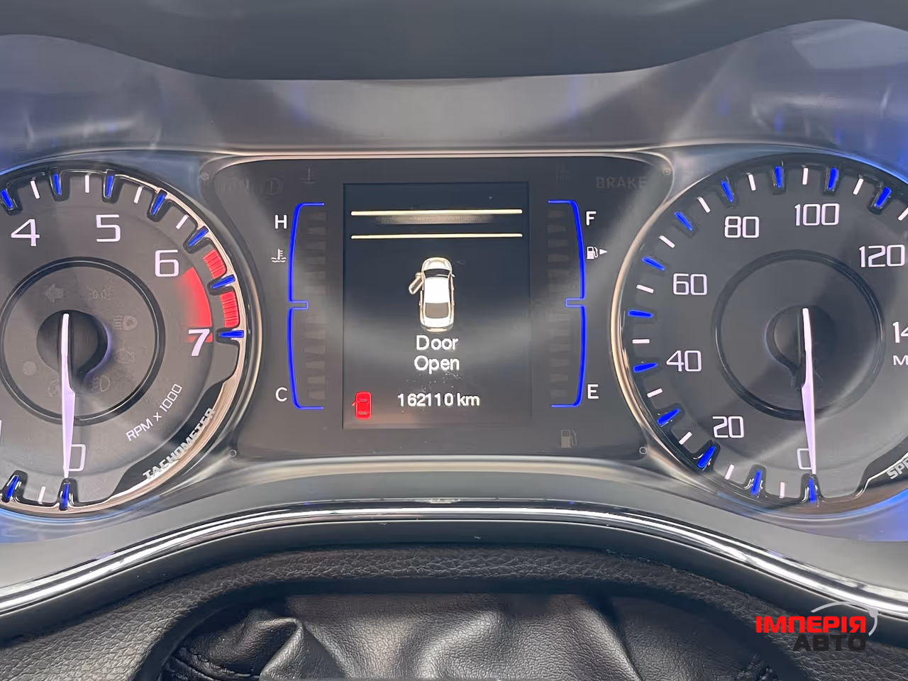 Chrysler 200 - фото 7