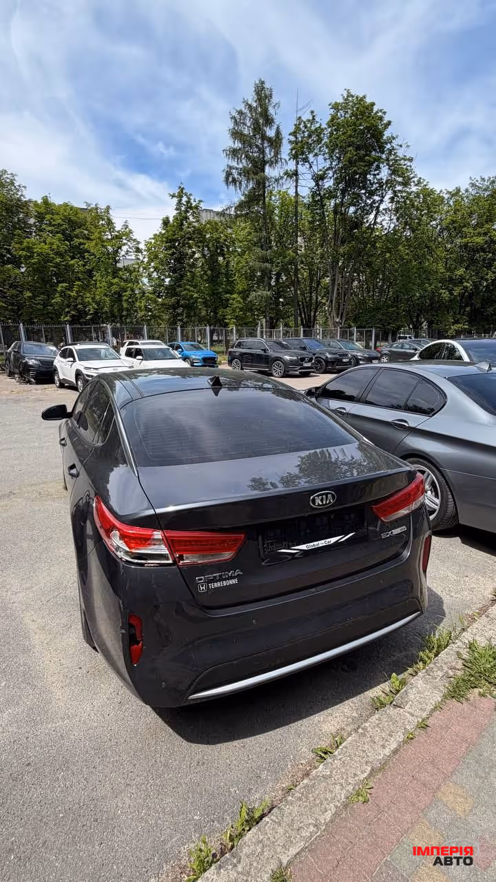 Kia Optima - фото 3