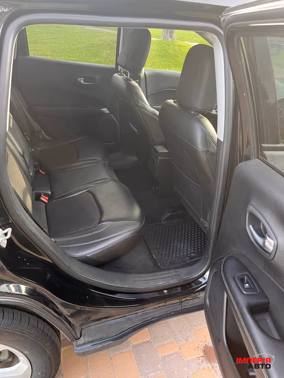 Jeep Compass - фото 12