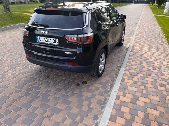 Jeep Compass - фото 3