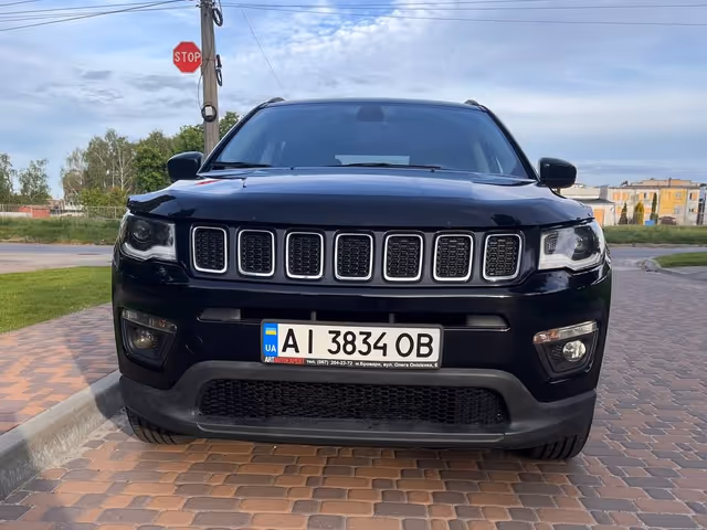 Jeep Compass - фото 2