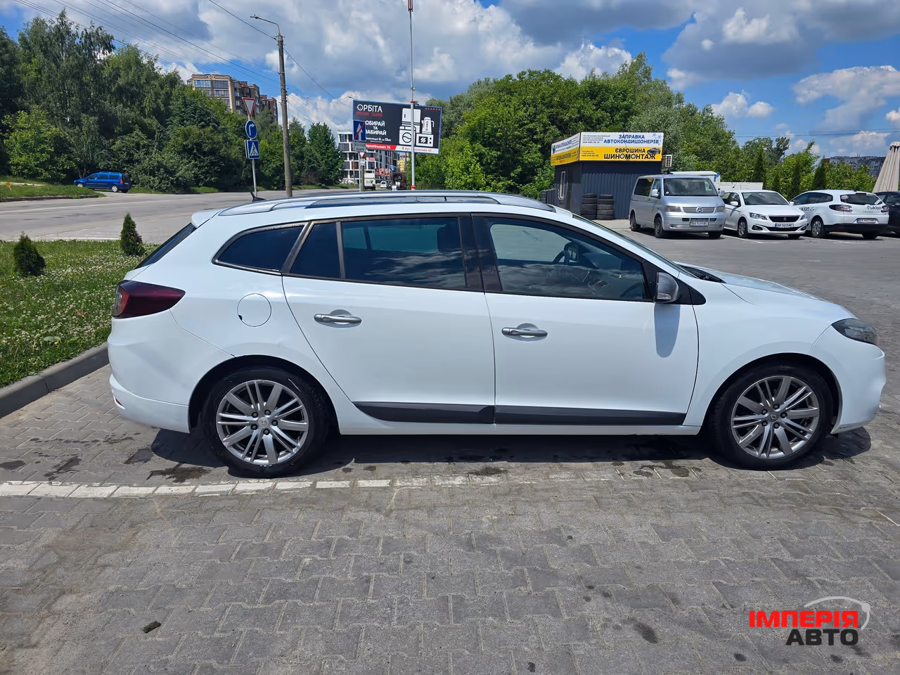 Renault Megane - фото 7