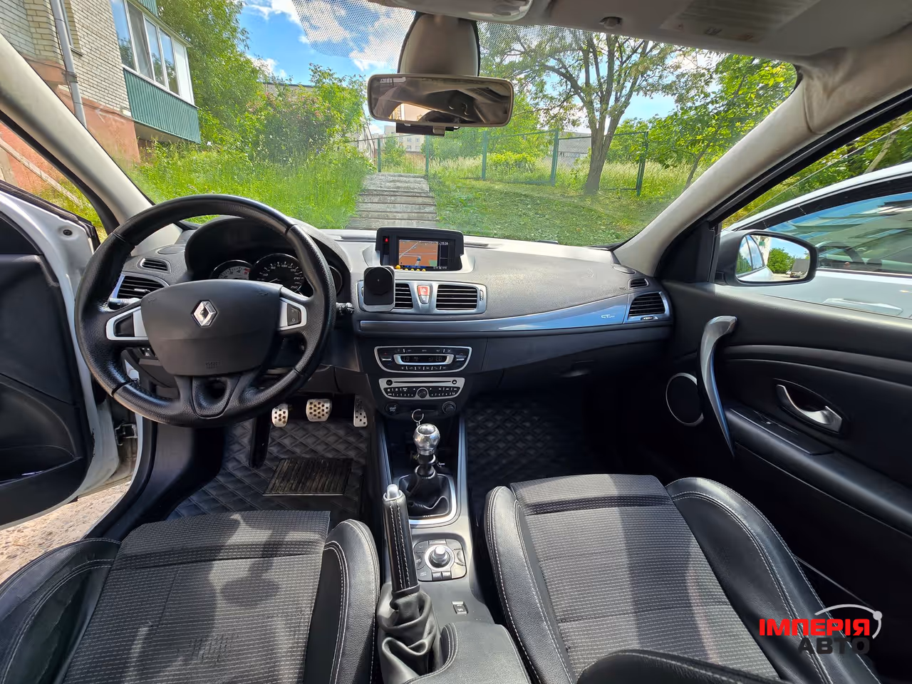 Renault Megane - фото 10