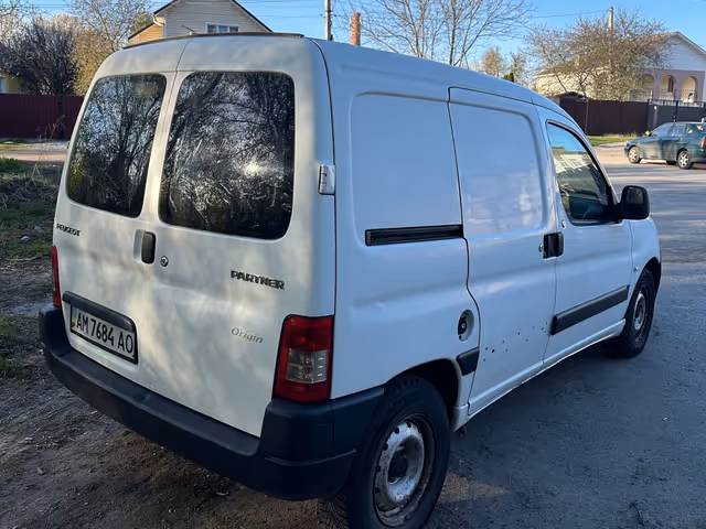 Peugeot Partner - фото 5