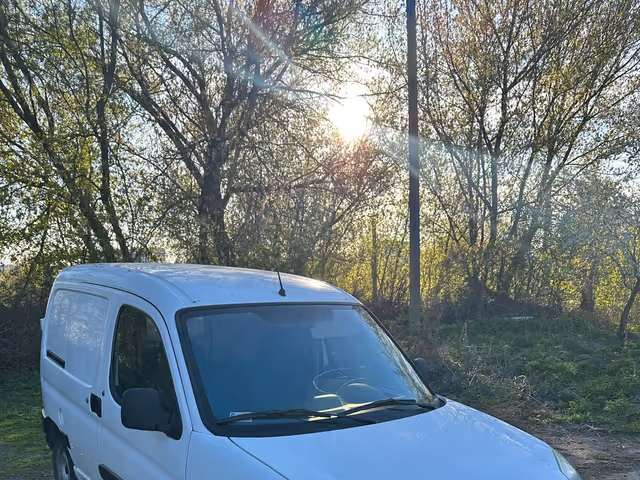 Peugeot Partner - фото 4