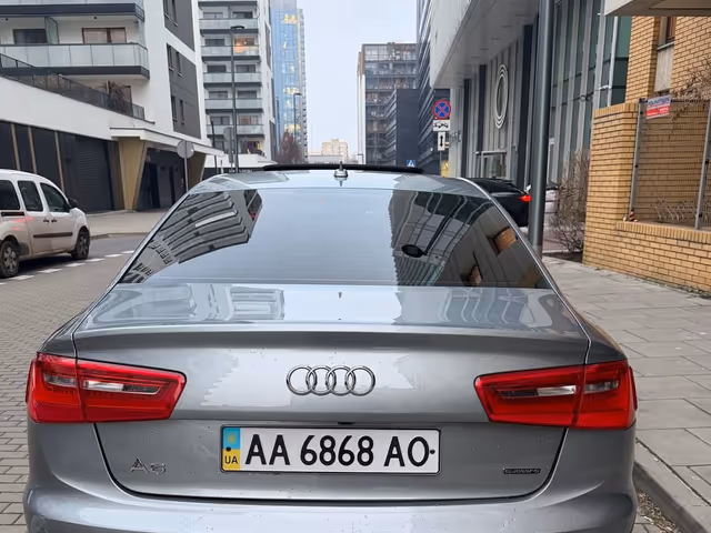 Audi A6 - фото 5
