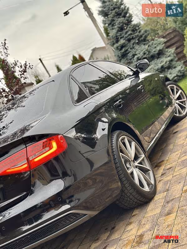 Audi A4 - фото 27