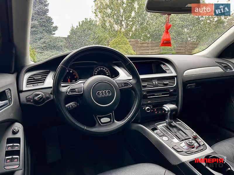 Audi A4 - фото 47