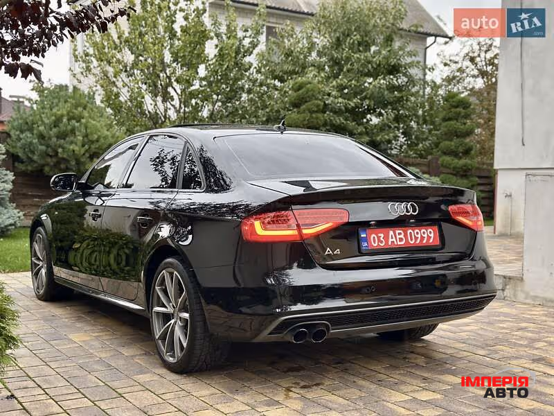 Audi A4 - фото 20