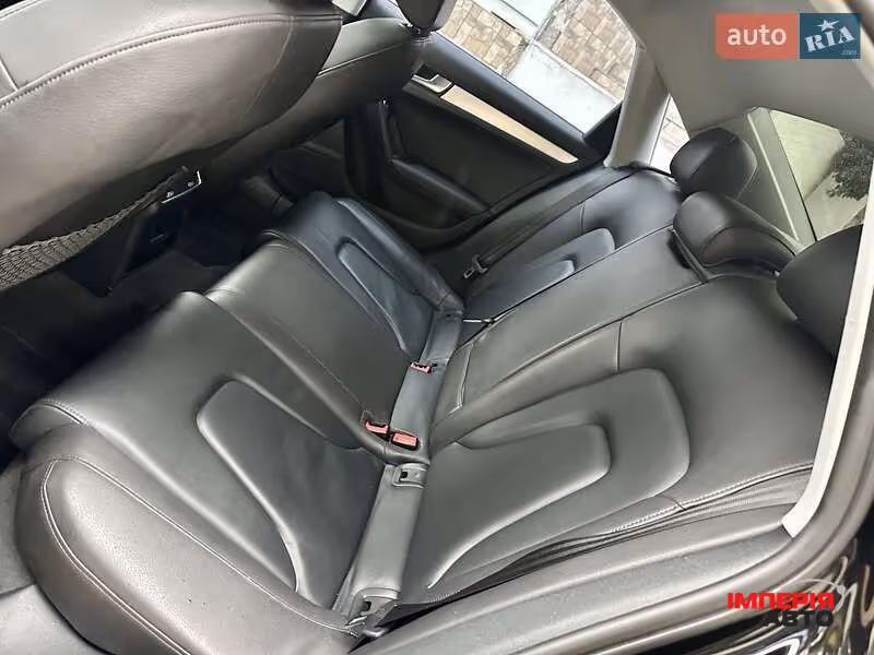 Audi A4 - фото 45