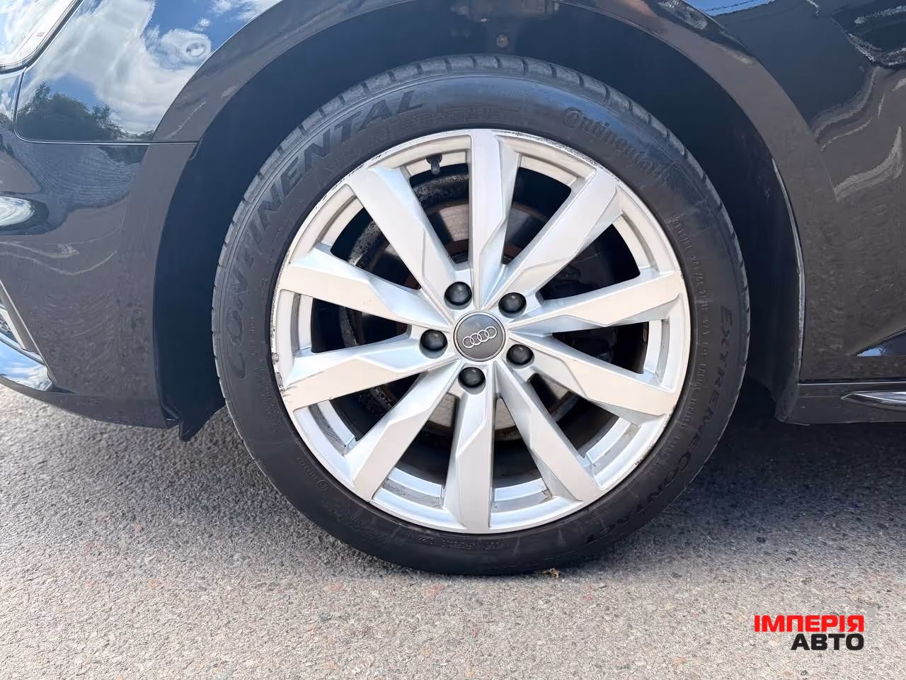 Audi A4 - фото 9