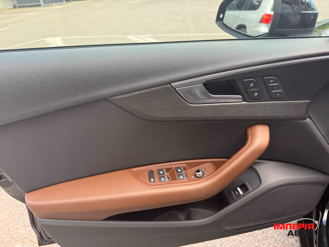Audi A4 - фото 16