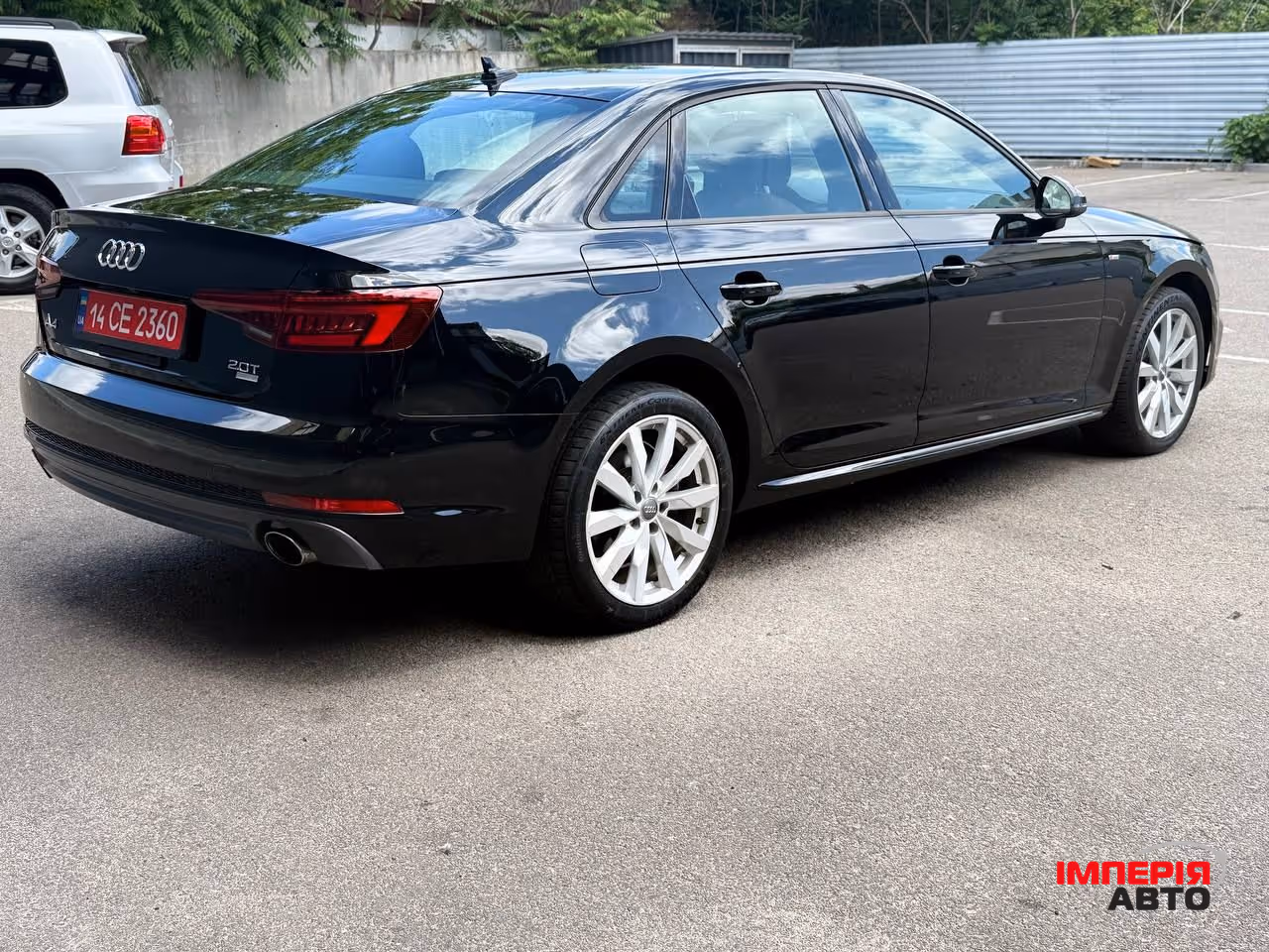 Audi A4 - фото 6