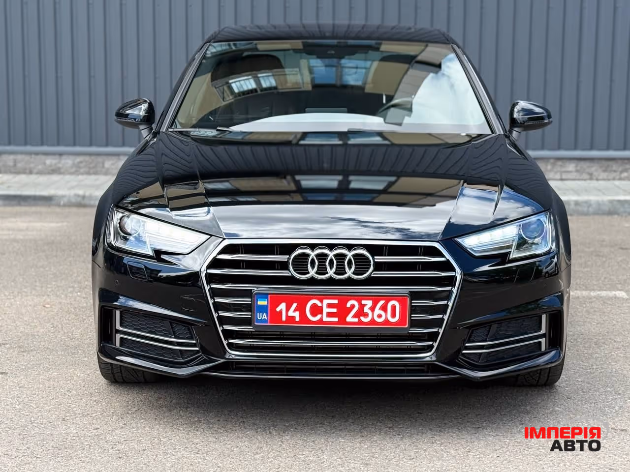 Audi A4 - фото 1