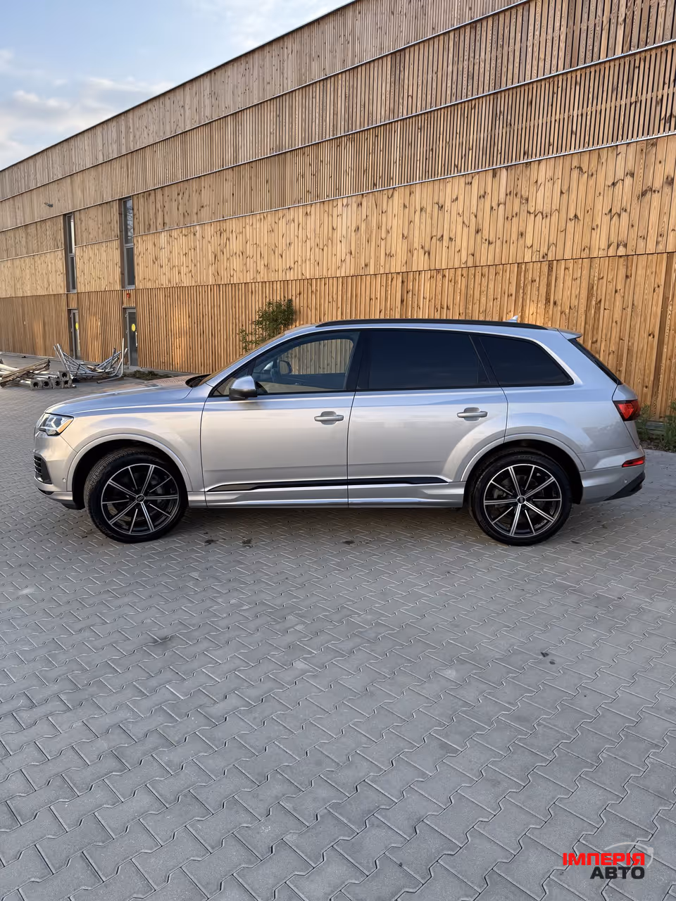Audi Q7 - фото 4