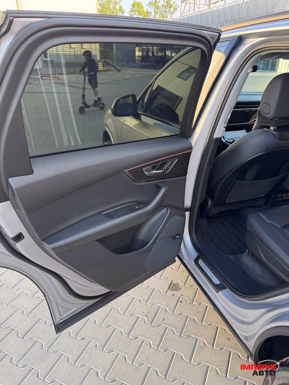 Audi Q7 - фото 15