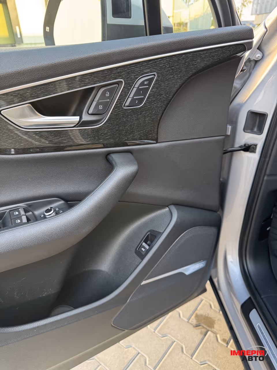 Audi Q7 - фото 18
