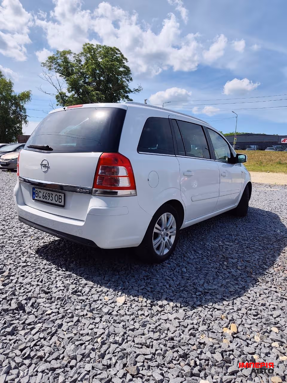 Opel Zafira - фото 7