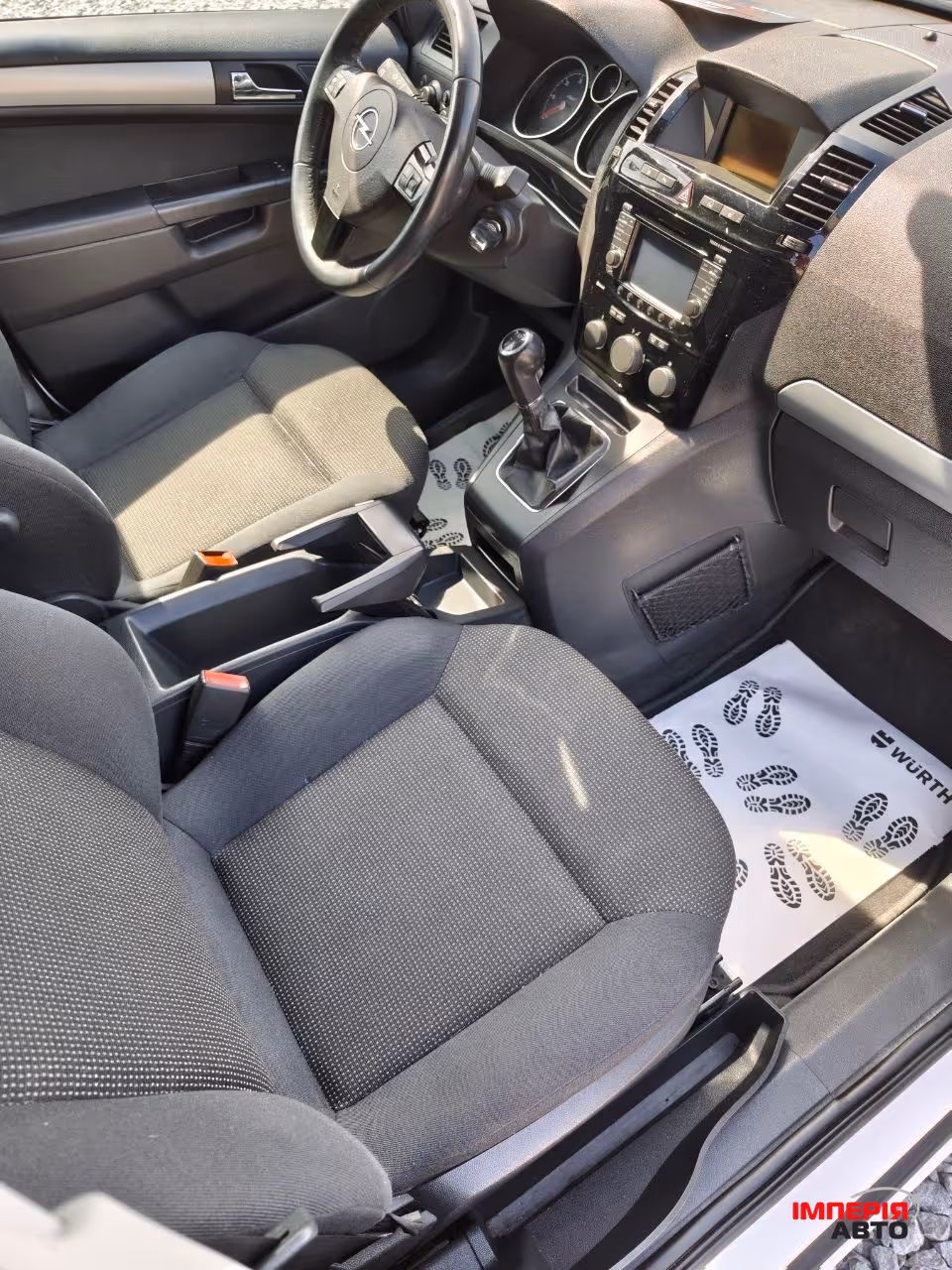 Opel Zafira - фото 19