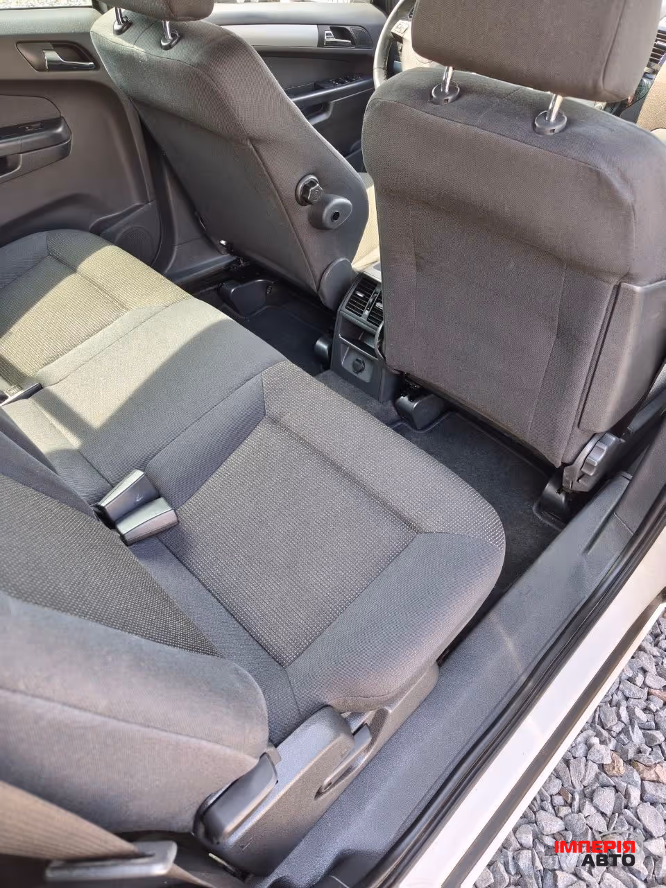 Opel Zafira - фото 23