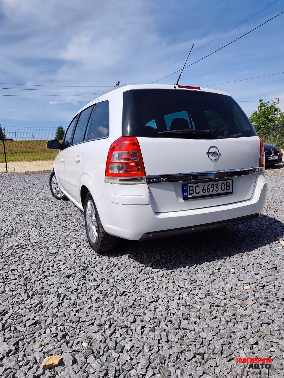 Opel Zafira - фото 8