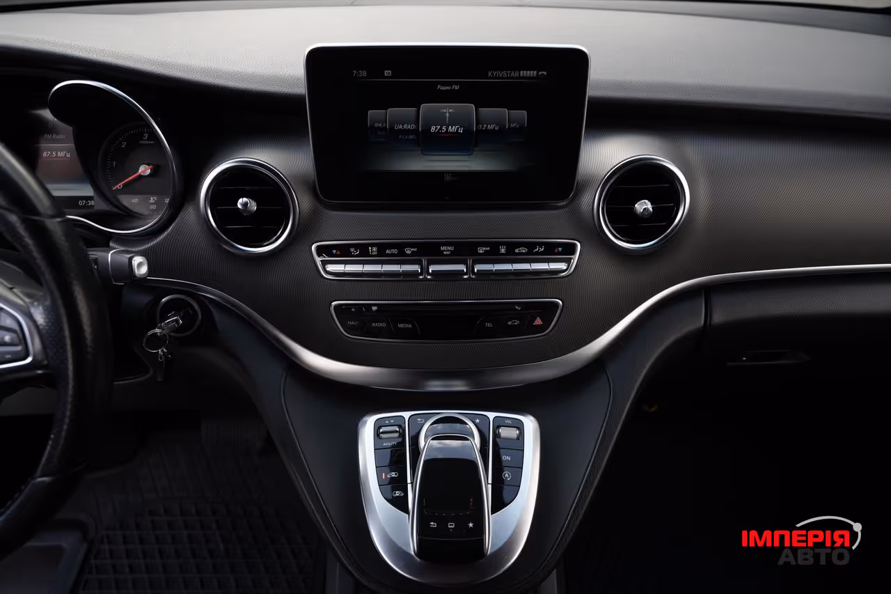 Mercedes-Benz V-Класс - фото 32