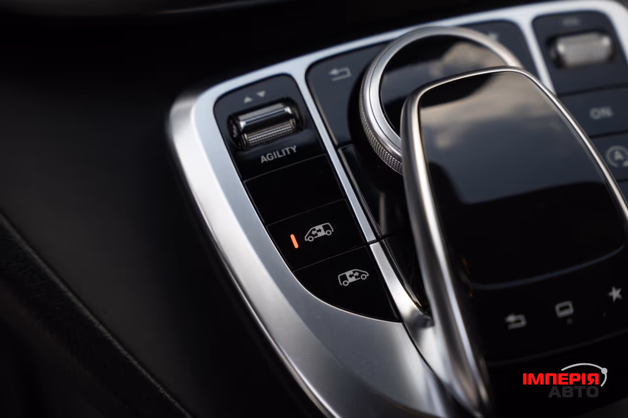 Mercedes-Benz V-Класс - фото 33