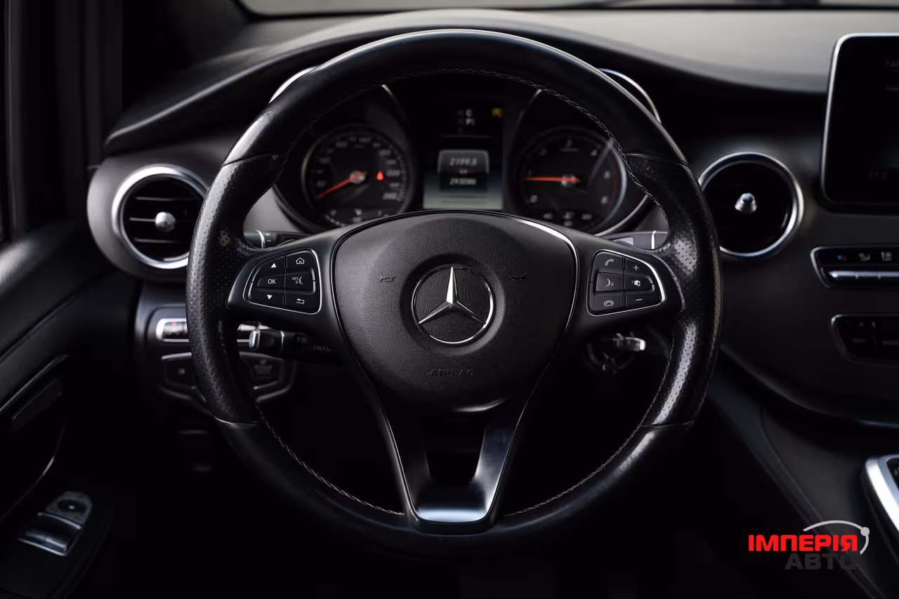 Mercedes-Benz V-Класс - фото 38