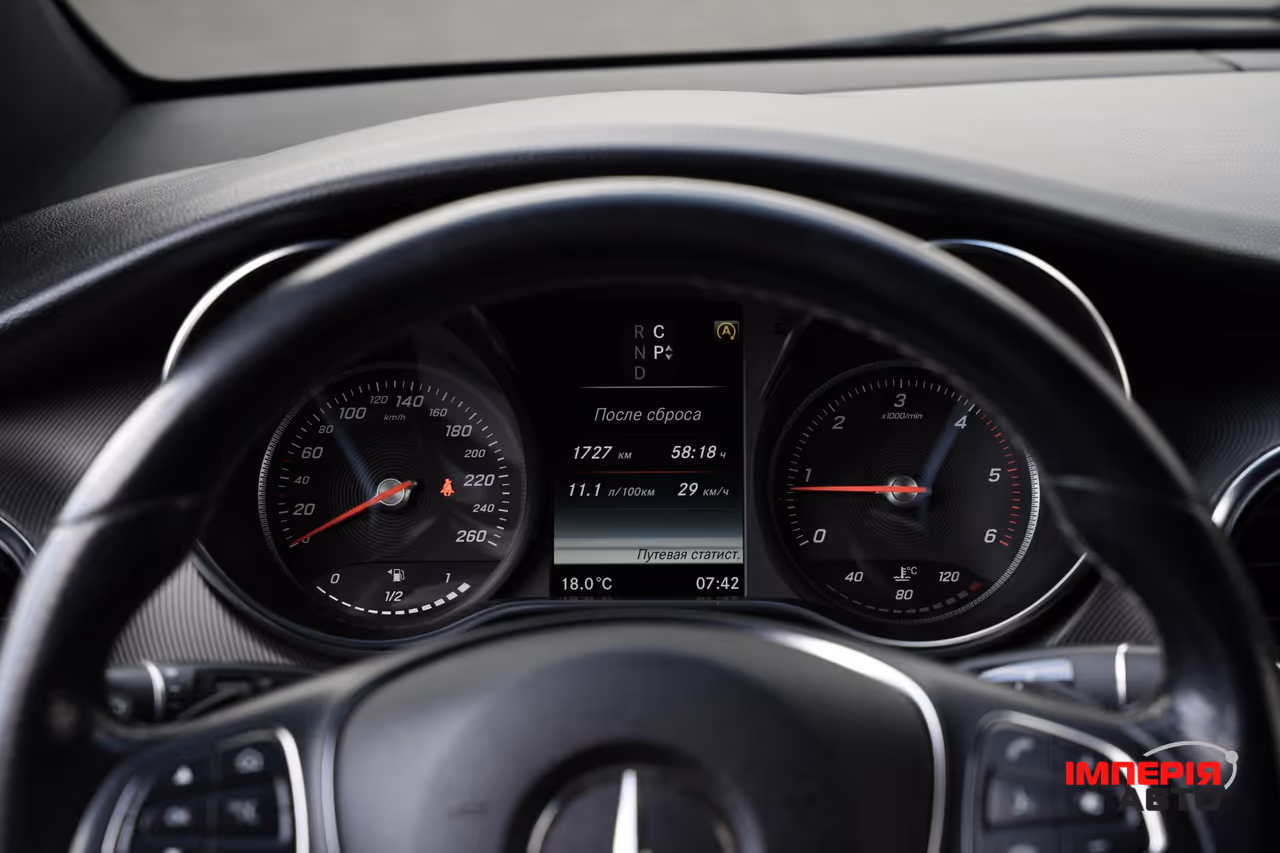 Mercedes-Benz V-Класс - фото 40
