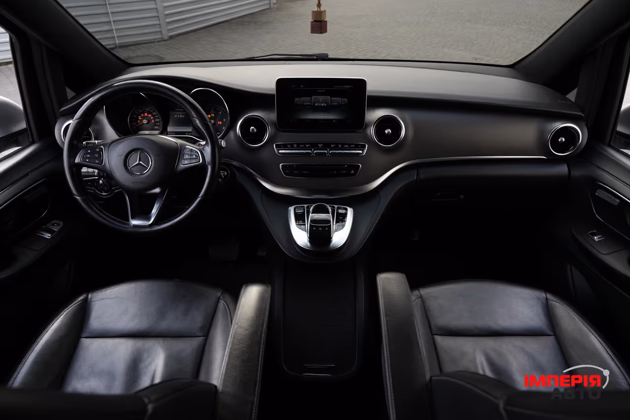 Mercedes-Benz V-Класс - фото 30