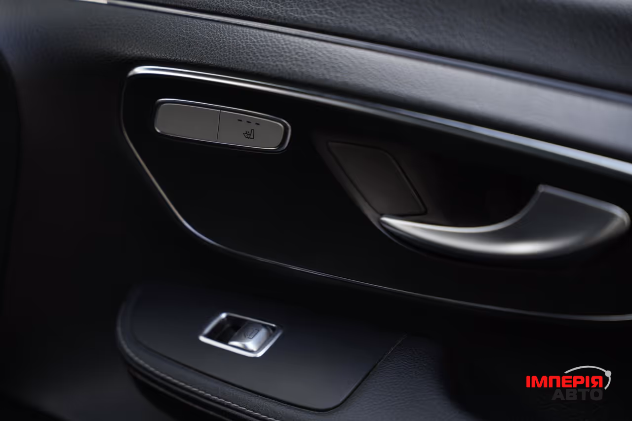 Mercedes-Benz V-Класс - фото 28