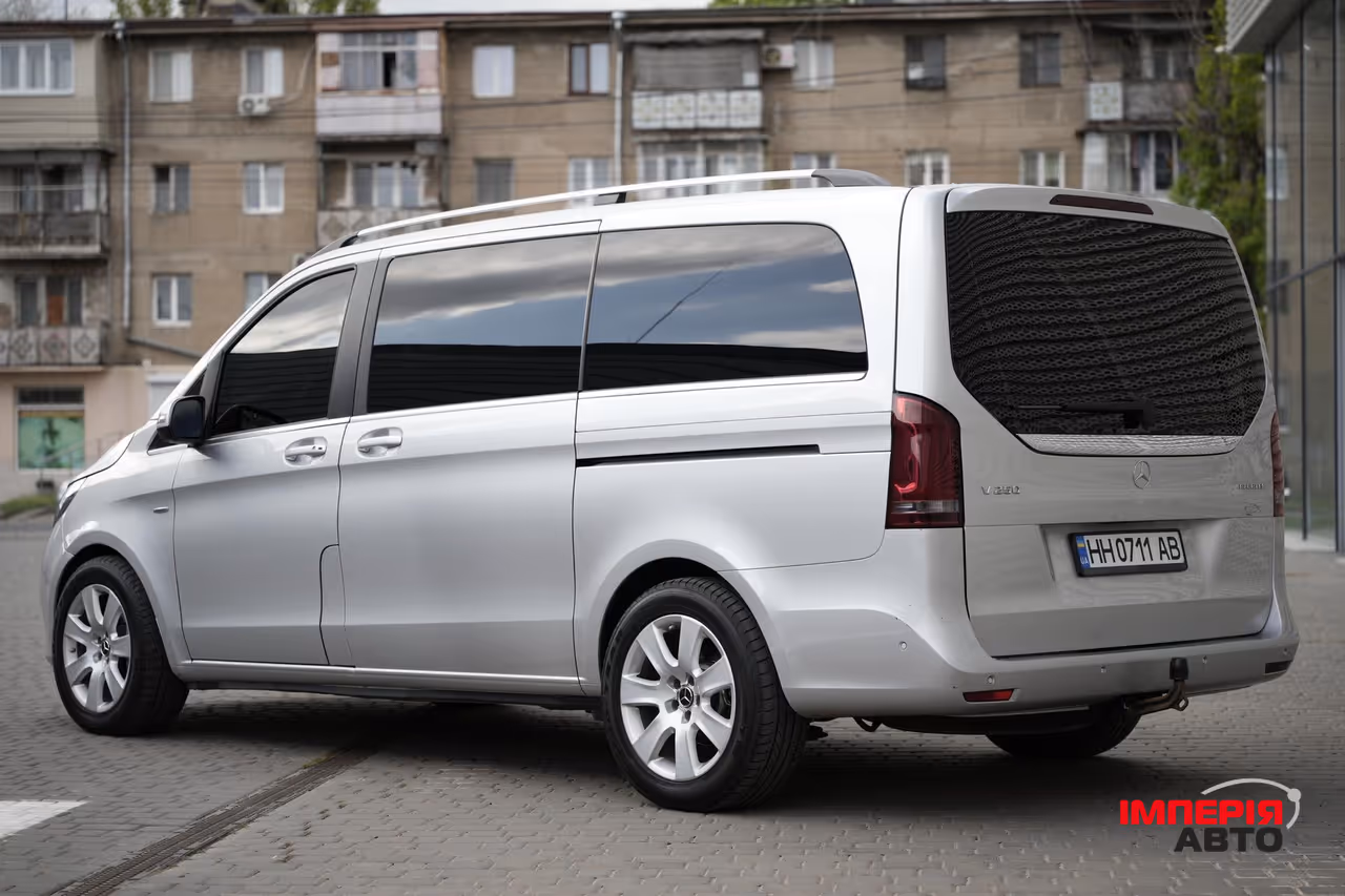 Mercedes-Benz V-Класс - фото 12
