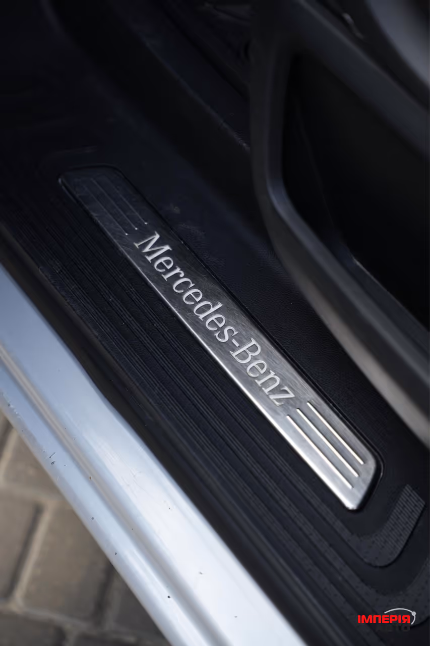 Mercedes-Benz V-Класс - фото 23