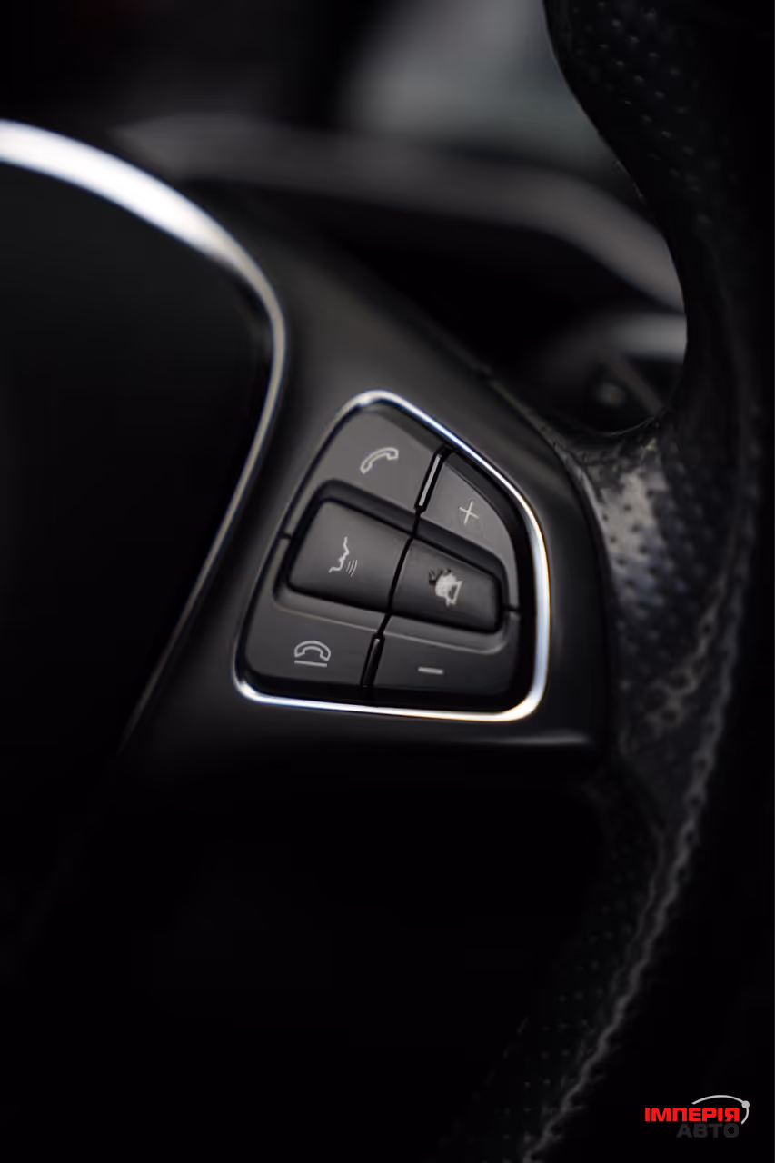 Mercedes-Benz V-Класс - фото 70