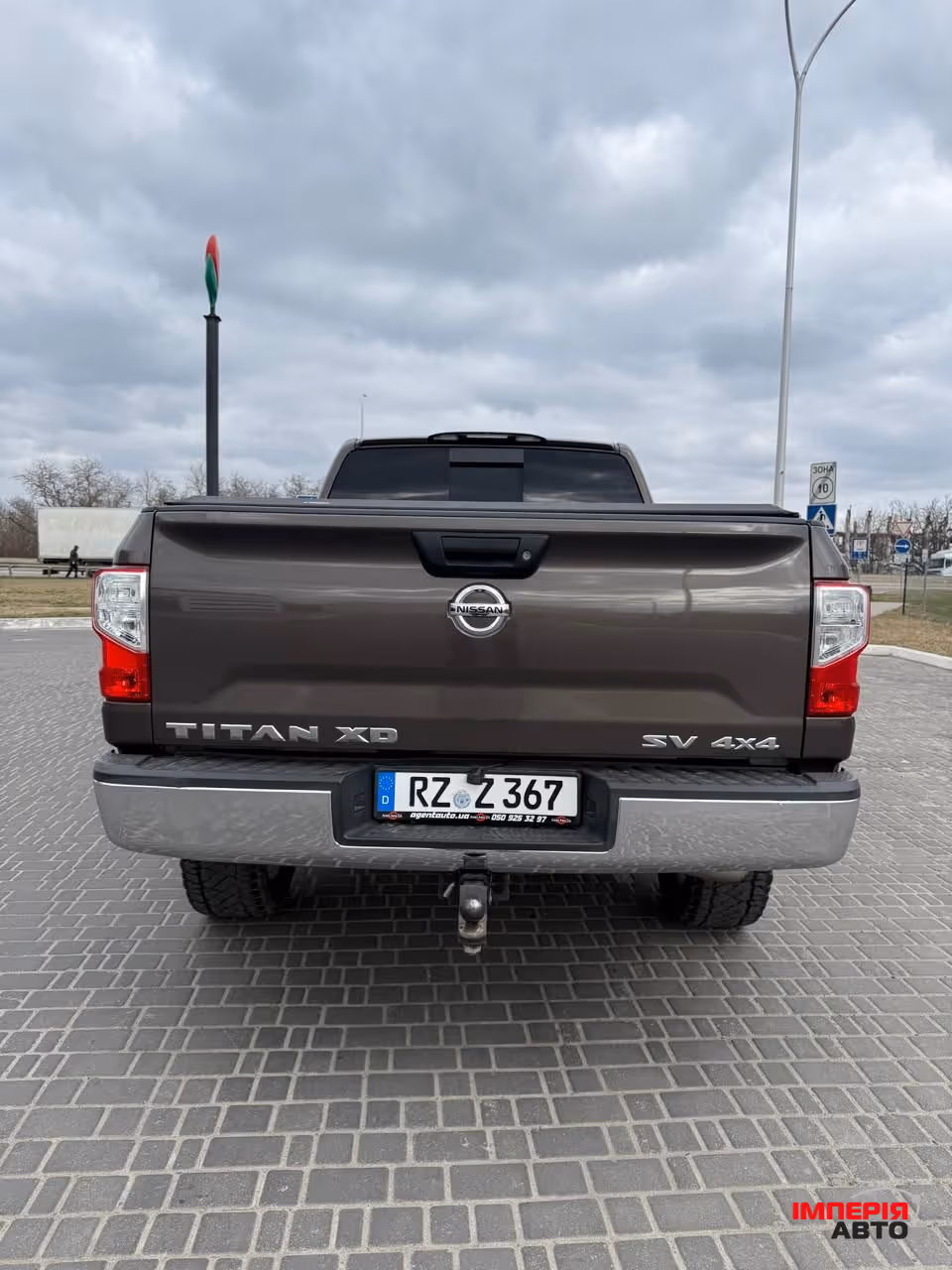 Nissan Titan - фото 7
