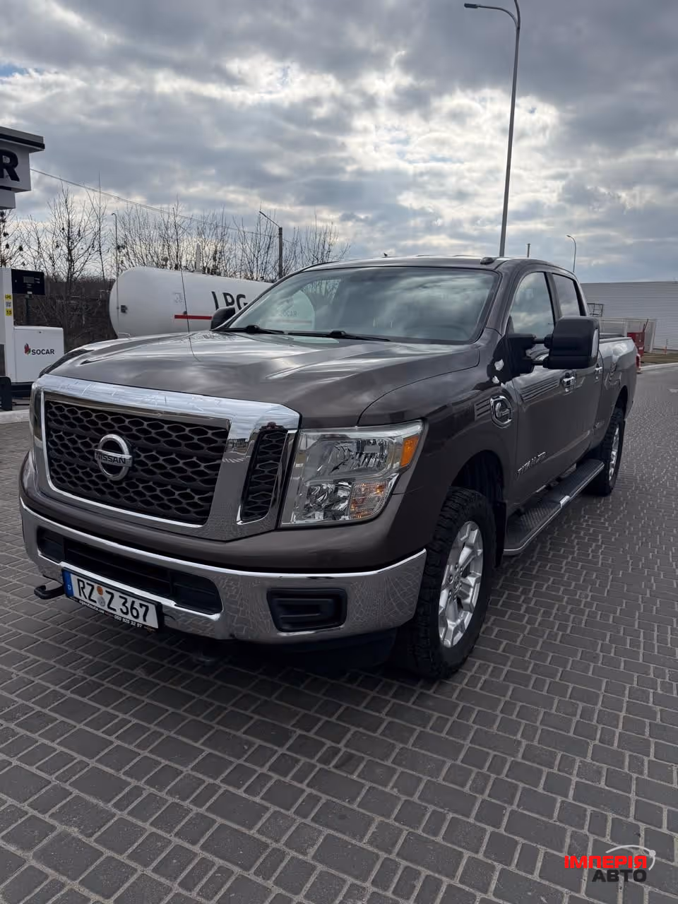 Nissan Titan - фото 2